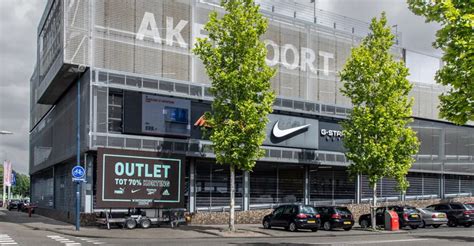 Top 10 Best nike outlet Near Amsterdam, Noord.